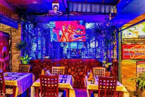 Jolly Guesthouse & Restaurant Патая Екстериор снимка